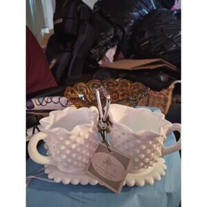 Vintage Fenton White Milk Glass Hobn̈ail Creamer And Sugar Set With Màtching...